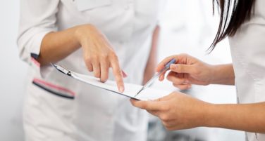 Badania medycyny pracy – pomiar ciśnienia, analiza wyników i konsultacja lekarska